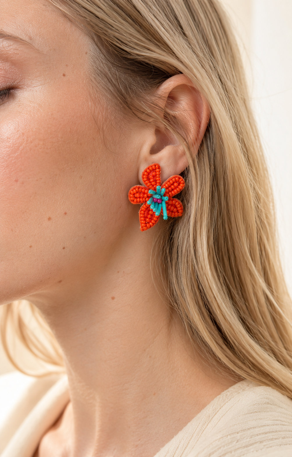 Orange néon — boucles d’oreilles