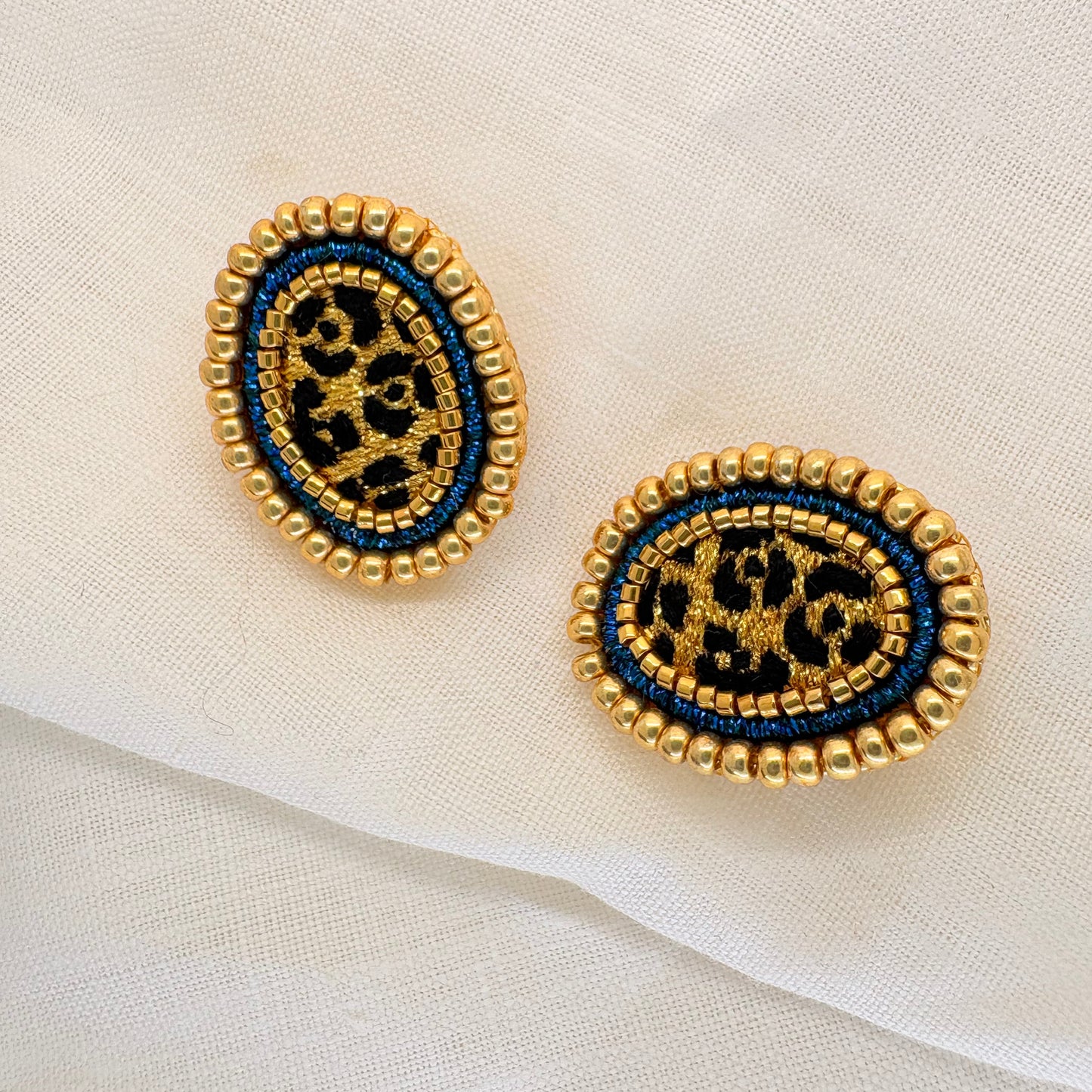 Saphir Sauvage — boucles d’oreilles